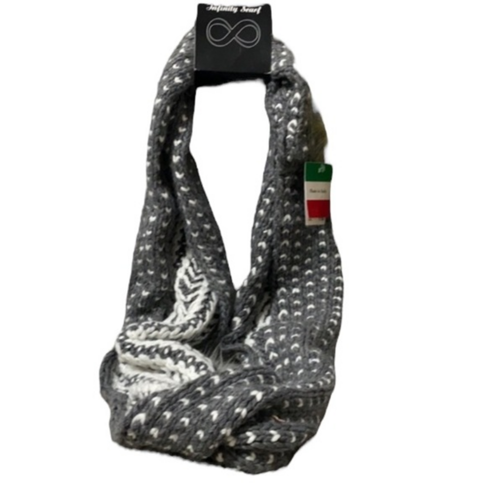 NWT Infinity Scarf. Made in ltaly white, silver & gray (S639)‎
